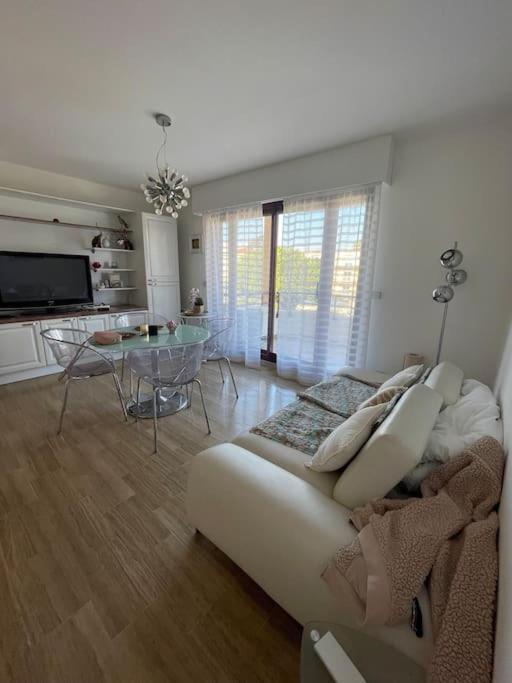 7Mn From The Center/ Pool/Parking Apartment Cannes Bagian luar foto