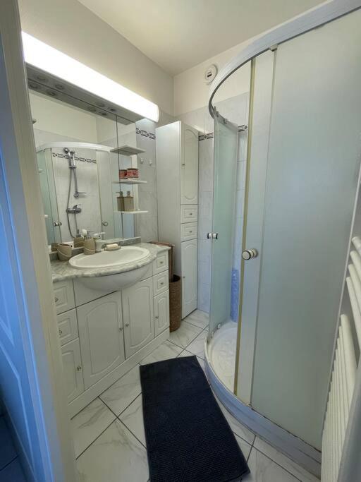 7Mn From The Center/ Pool/Parking Apartment Cannes Bagian luar foto
