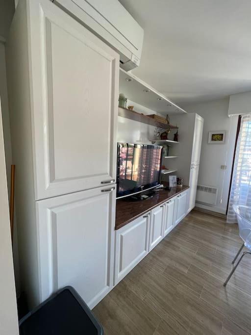 7Mn From The Center/ Pool/Parking Apartment Cannes Bagian luar foto